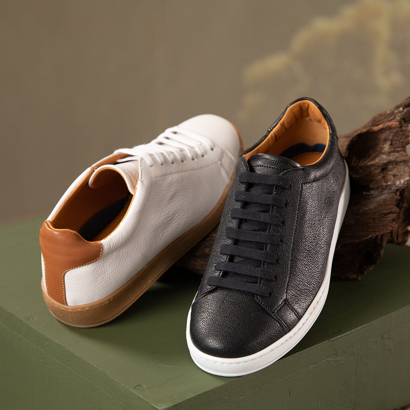 Isifiso : Men's Leather Sneaker in White Cayak