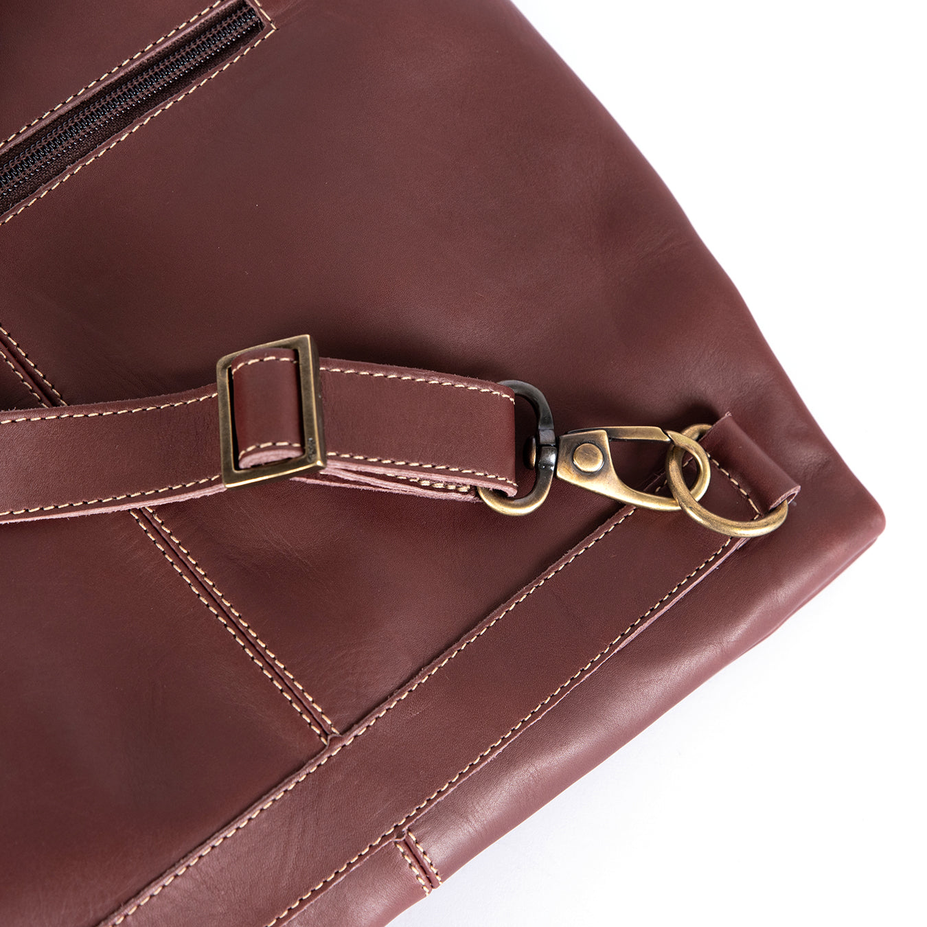 Ncumisa : Leather Backpack in Raisin