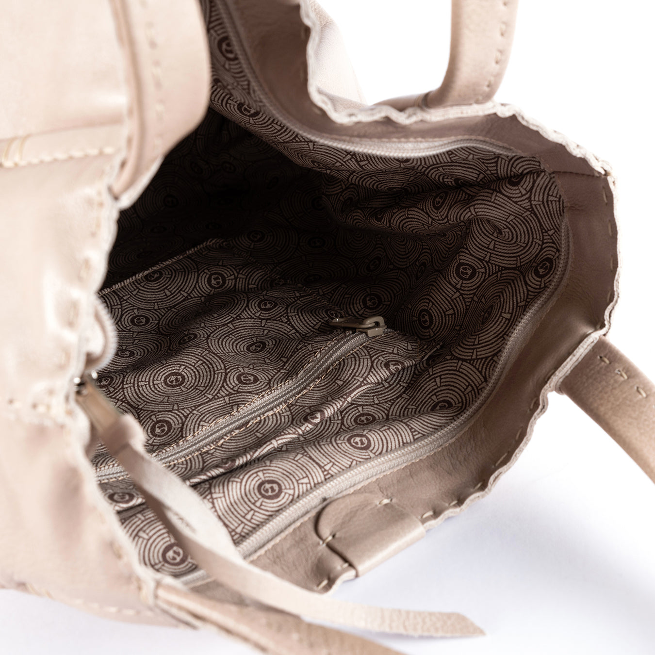 Novuka : Ladies Leather Handbag in Gravel