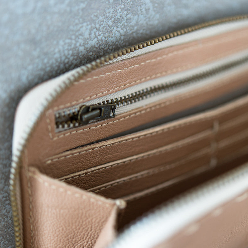 Olwethu : Ladies Leather Clutch Purse in Sprite Relaxa