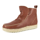 Praia : Ladies Leather 100% Wool-Lined Boot in Suede Cayak