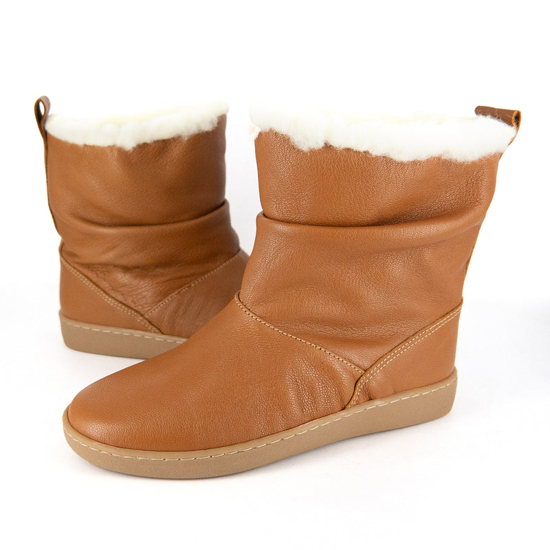 Iholide : Ladies 100% Wool-Lined Leather Short Boot in Oak Cayak