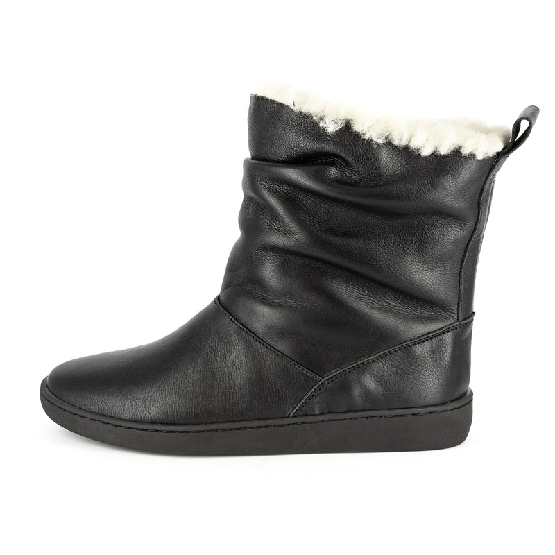 Iholide : Ladies 100% Wool-Lined Leather Short Boot in Black Delta