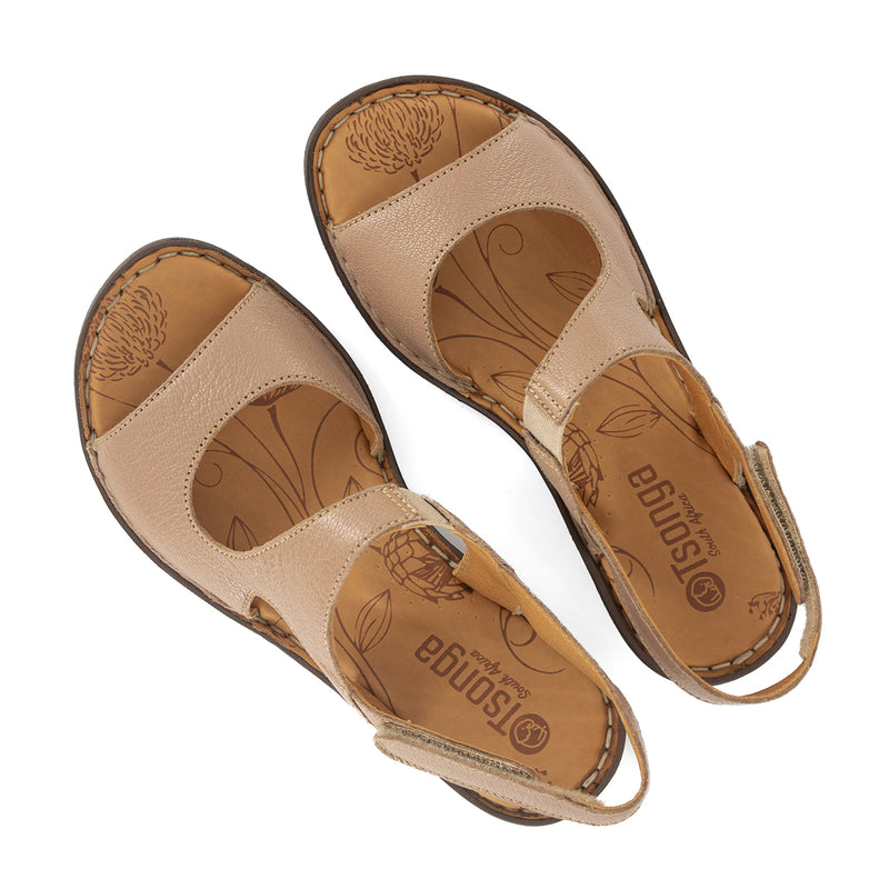 Gadla : Ladies Leather Sandal in Timber