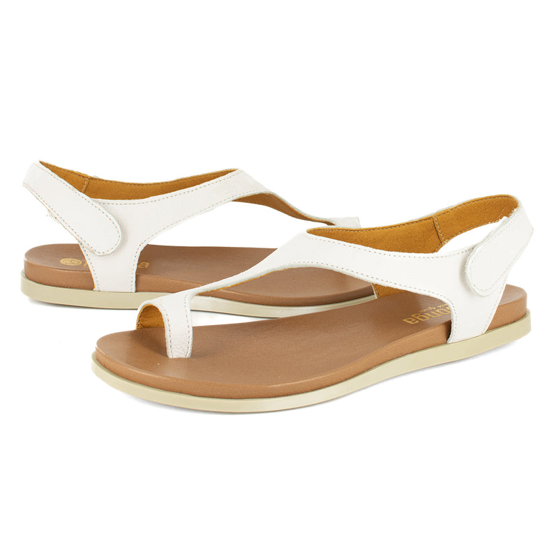 Ukumosa : Ladies Leather Sandal in White
