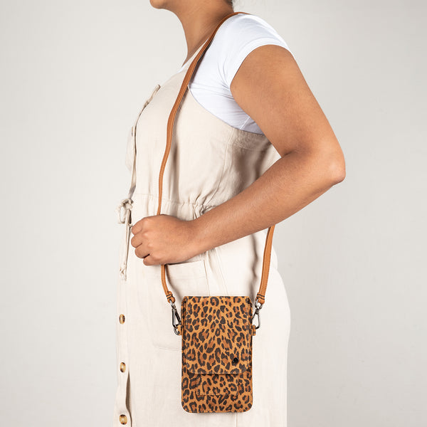 Lupita : Ladies Leather Crossbody Purse in Spotted Lisoto