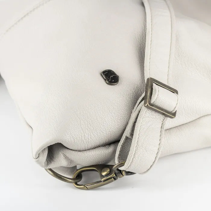 Ncumisa : Leather Backpack in Cream Ncumisa : Leather Backpack in Cream
