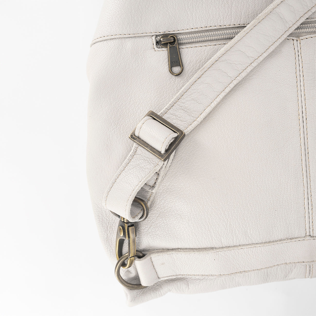 Ncumisa : Leather Backpack in Cream