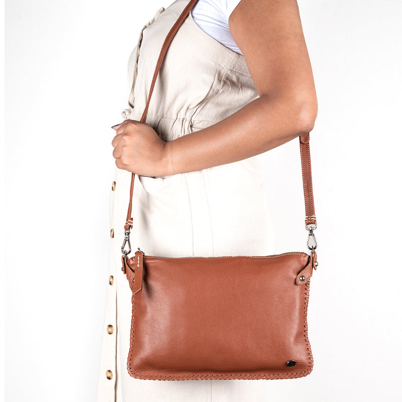 Rantu : Ladies Leather Crossbody Handbag in Suede Cayak