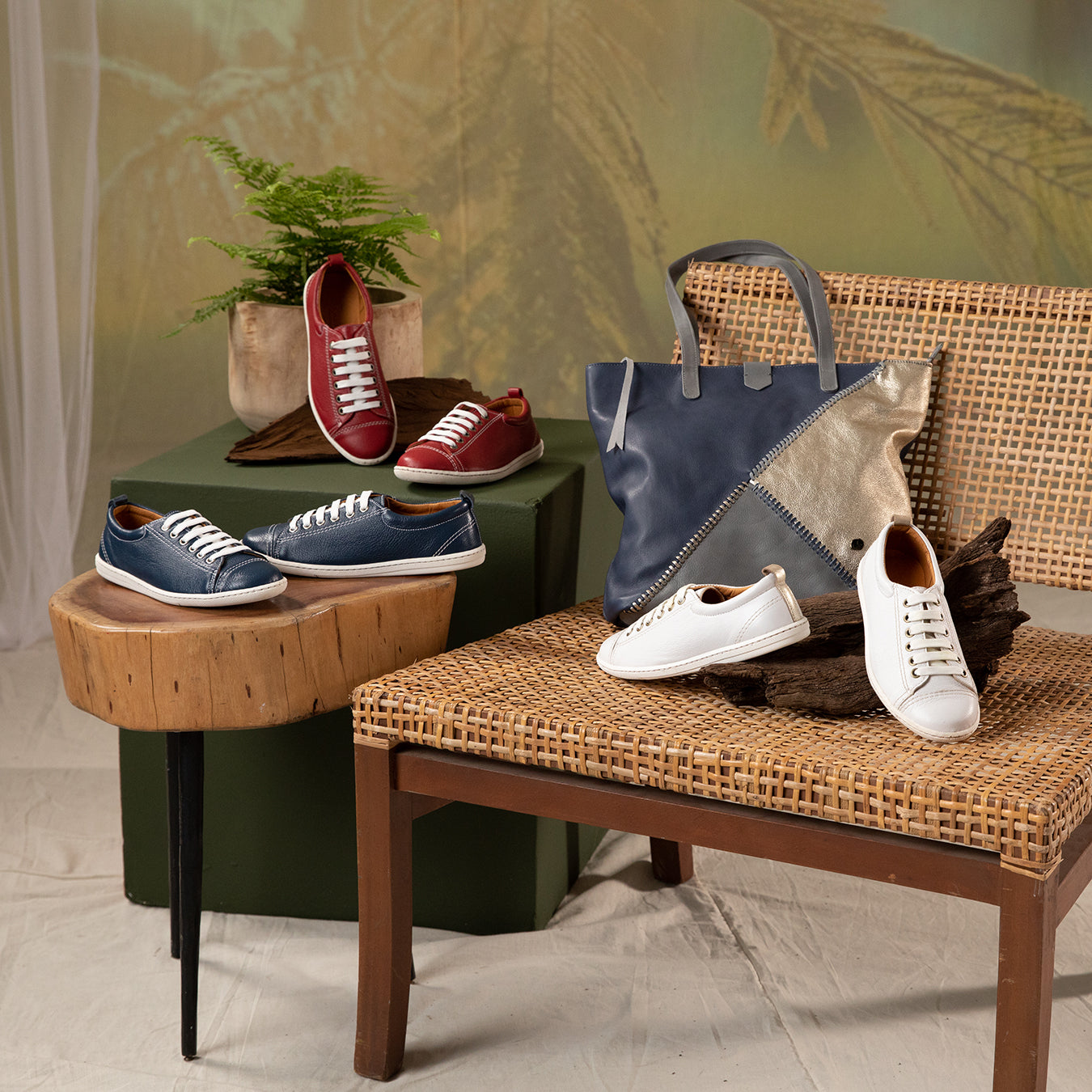 Kaniso : Ladies Leather Sneaker in White Cayak