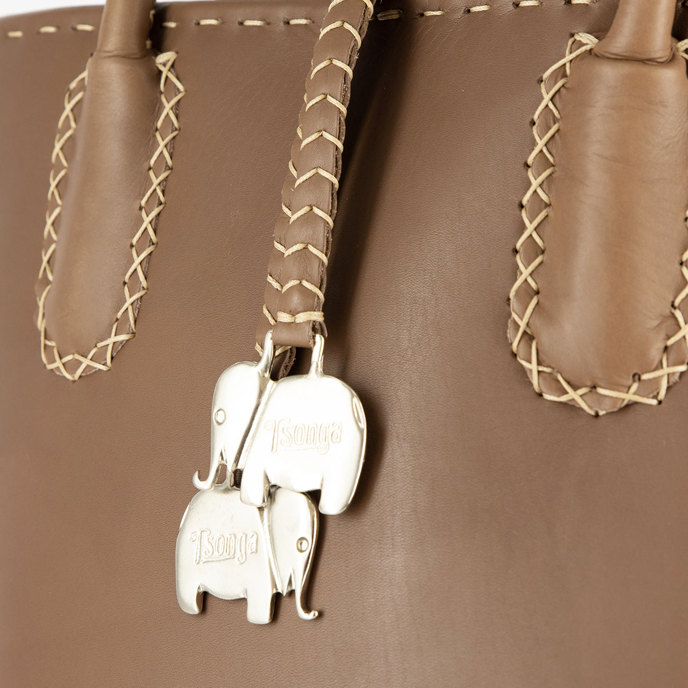 Azetha : Ladies Leather Shopper Handbag in Caramel Relaxa