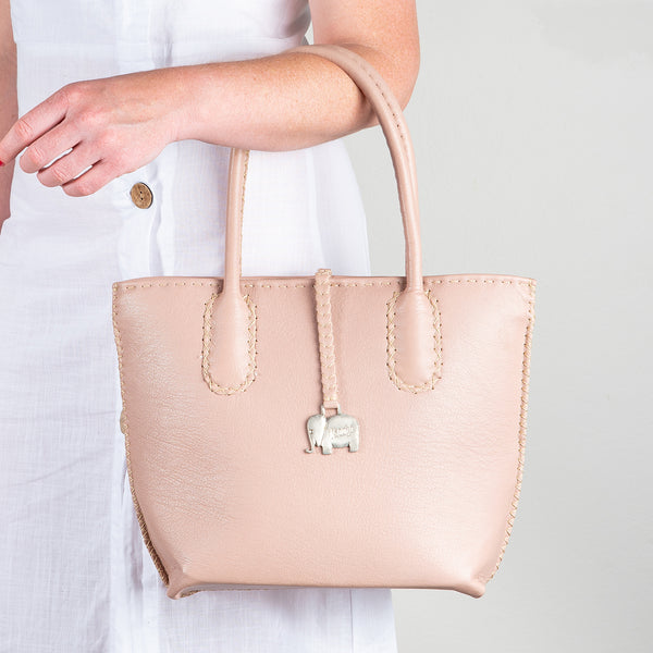 Azetha : Ladies Leather Shopper Handbag in Rose Cayak