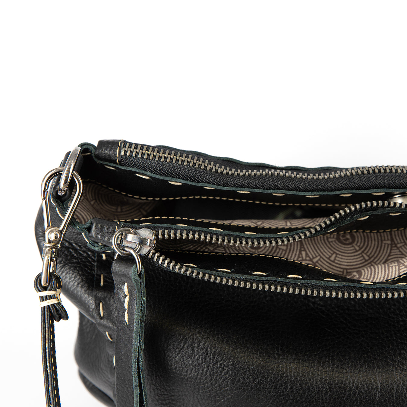 Gabi : Ladies Leather Crossbody Handbag in Black Delta