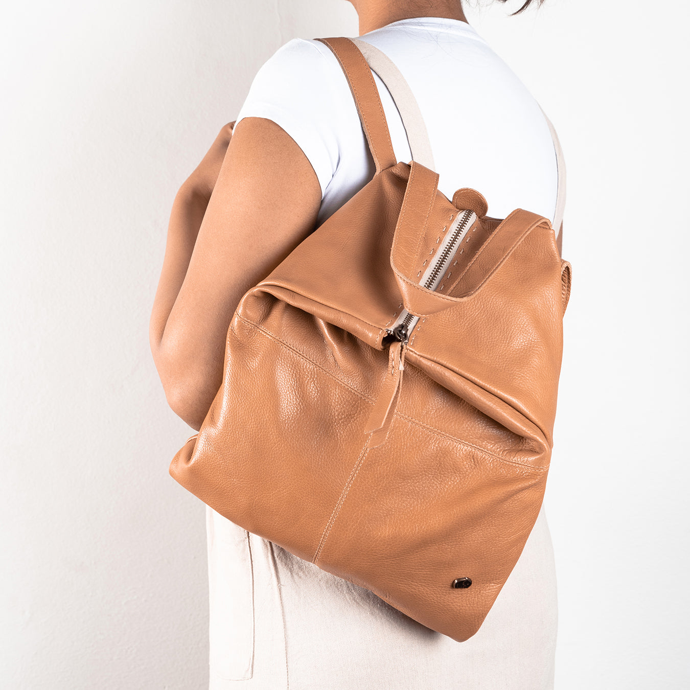 Ncumisa : Leather Backpack in Tan