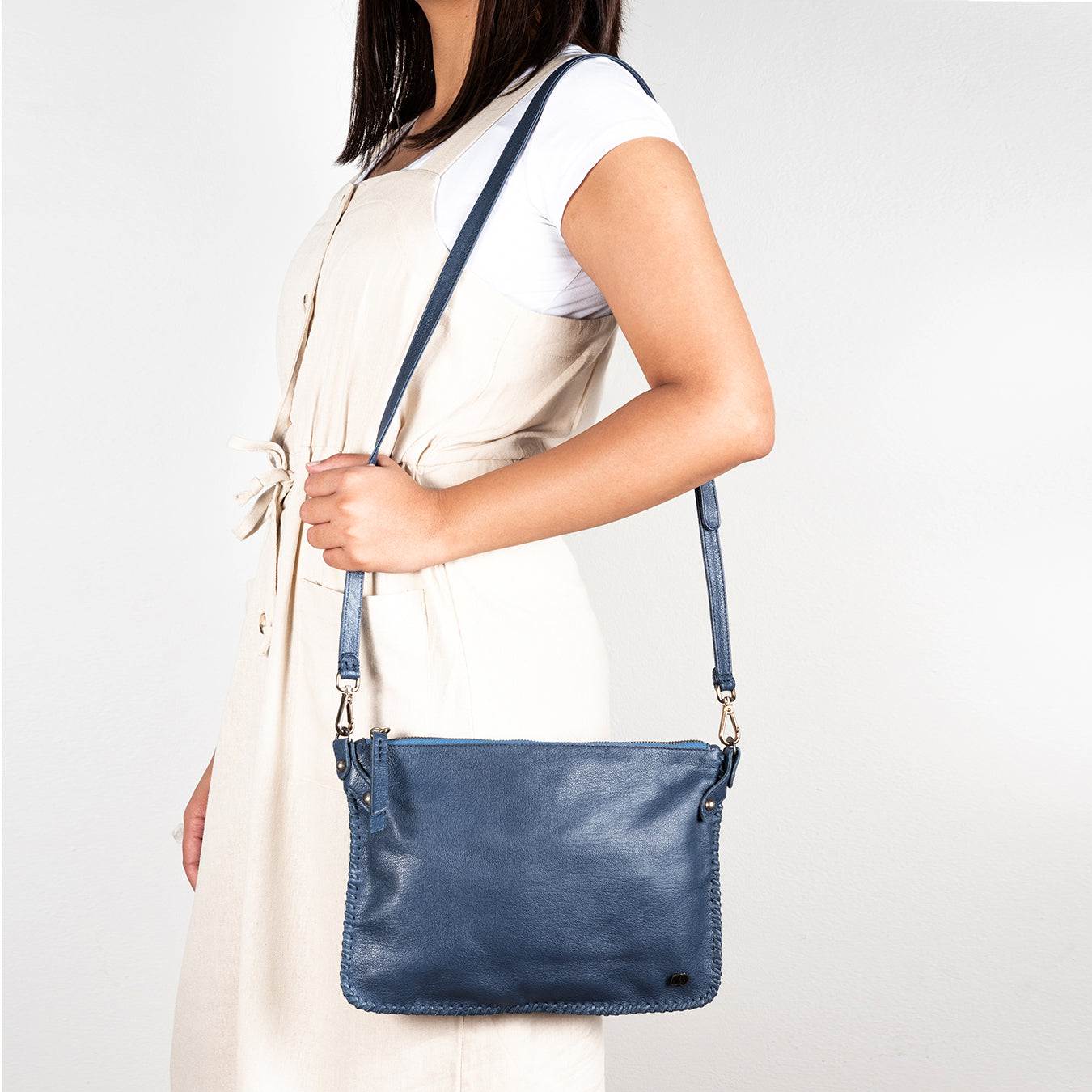Rantu : Ladies Leather Crossbody Handbag in Denim