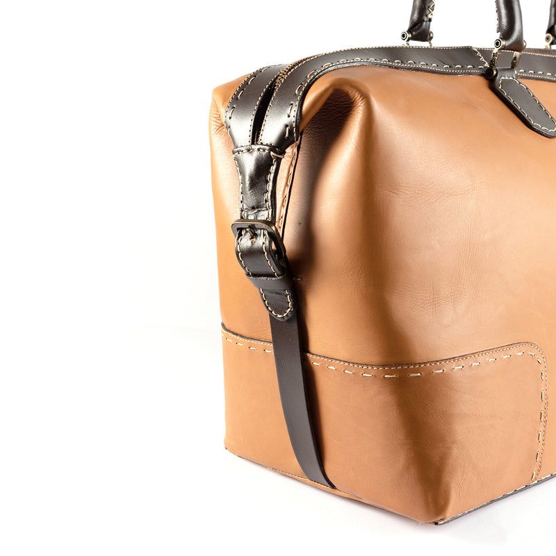 Sechaba : Leather Travel Bag in Hazel Relaxa
