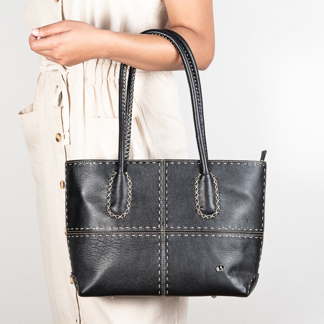 Vanessa : Ladies Leather Shopper Handbag in Black Cayak